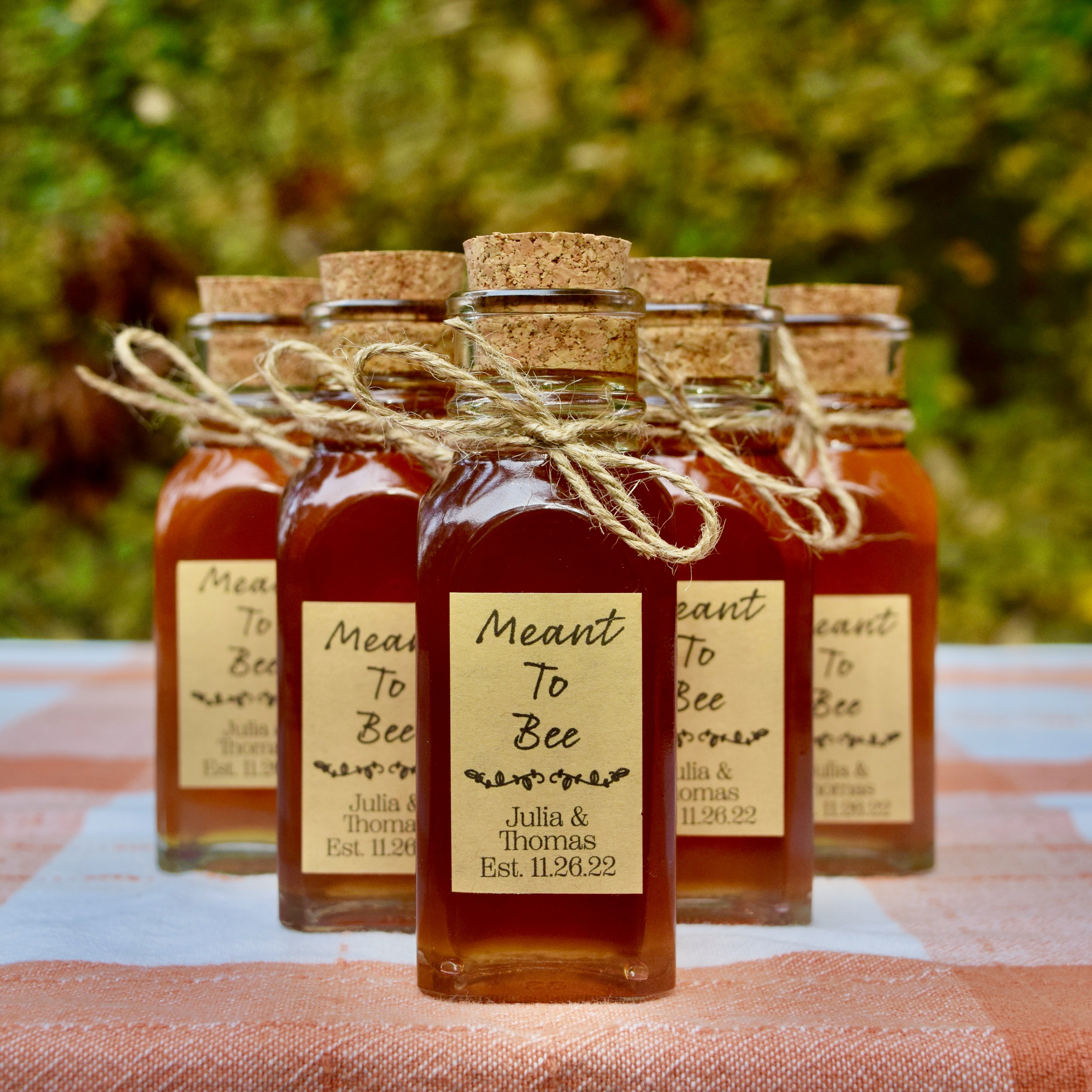 Lot of 25 high quality 4oz honey favors